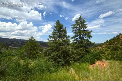 1096 Laguna Point, Manitou Springs, CO 80829 - Photo 12