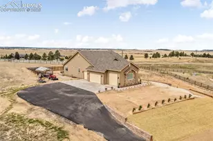 16924 Fletcherville Ln, Peyton, CO 80831 - Photo 2