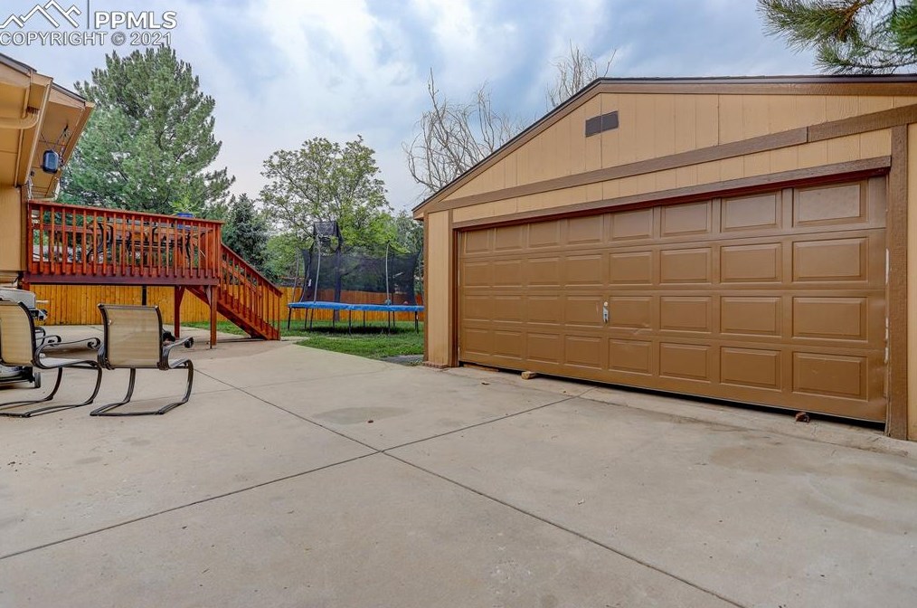 7140 Mineshaft Ct, Colorado Springs CO  80911-2828 exterior