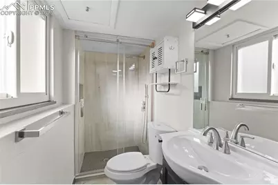 906 N Chelton Road, Colorado Springs, CO 80909 - Photo 22