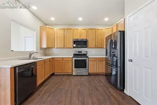 5137 Mountain Air Cir, Colorado Springs, CO 80916 - Photo 18