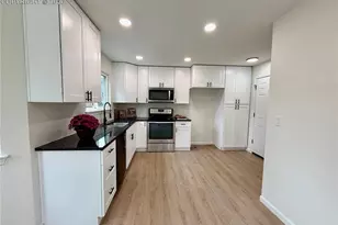 490 Dix Cir, Colorado Springs, CO 80911 - Photo 8