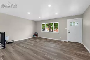 402 Elmwood Dr, Colorado Springs, CO 80907 - Photo 6