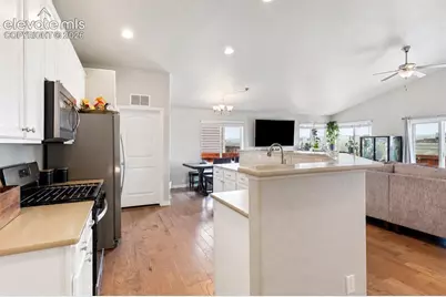 6161 Decker Drive, Colorado Springs, CO 80925 - Photo 4