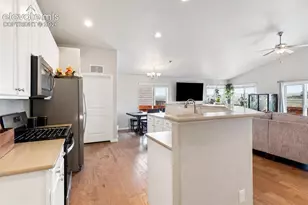 6161 Decker Dr, Colorado Springs, CO 80925 - Photo 4