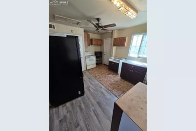 1221 Richards Avenue, Colorado Springs, CO 80904 - Photo 6