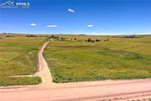 3915 S Meridian Rd, Colorado Springs, CO 80929 - Photo 8