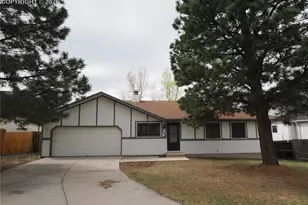 2495 Maroon Bells Ave, Colorado Springs, CO 80918 - Photo 22