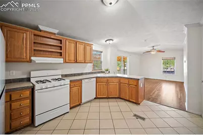 2417 W Cache La Poudre Street #A &amp; B, Colorado Springs, CO 80904 - Photo 8