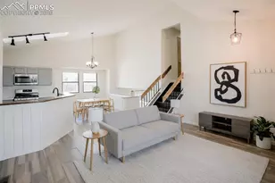 925 Tammany Dr, Colorado Springs, CO 80916 - Photo 2