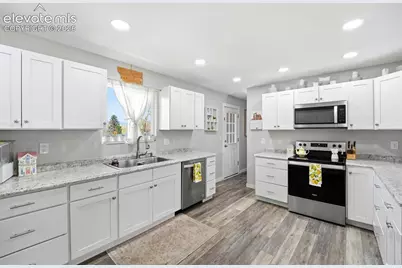 1212 Rainier Drive, Colorado Springs, CO 80910 - Photo 12