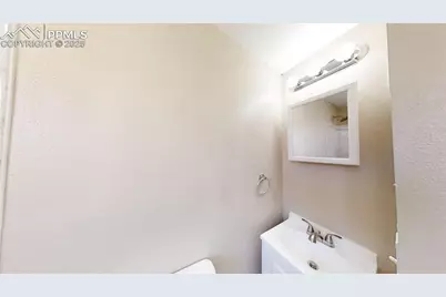 2405 E St Vrain Street, Colorado Springs, CO 80909 - Photo 20