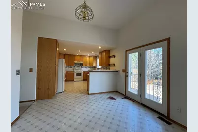 8275 Clifton Drive, Colorado Springs, CO 80920 - Photo 6