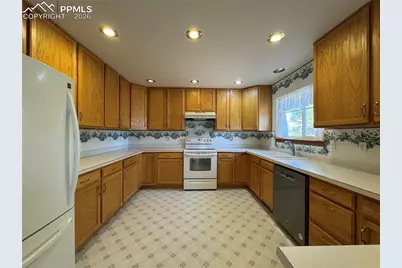 8275 Clifton Drive, Colorado Springs, CO 80920 - Photo 8