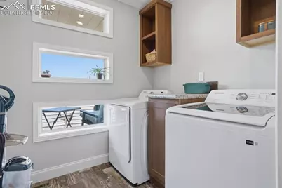 279 W Acorn Drive, Pueblo, CO 81007 - Photo 12