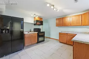 4925 Townsend Dr, Colorado Springs, CO 80922 - Photo 20