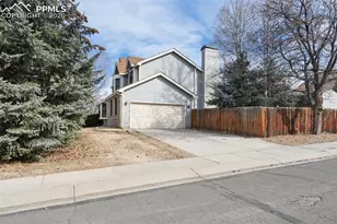 4925 Townsend Dr, Colorado Springs, CO 80922 - Photo 4