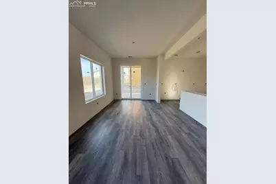 9053 Peaceful Valley Road, Colorado Springs, CO 80925 - Photo 10
