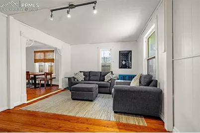 2008 W Cucharras Street, Colorado Springs, CO 80904 - Photo 2