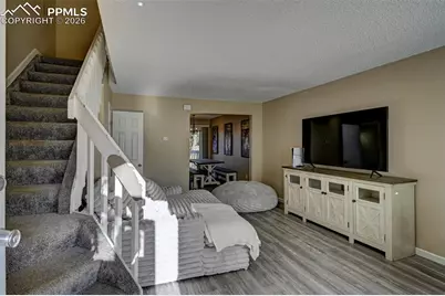 524 Shady Crest Circle, Colorado Springs, CO 80916 - Photo 4