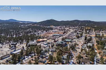 560 E Grace Avenue, Woodland Park, CO 80863 - Photo 38