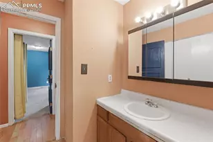 1027 Arch St, Colorado Springs, CO 80904 - Photo 18
