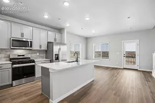 1117 Babette Hts, Colorado Springs, CO 80904 - Photo 2