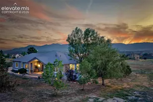 17320 Leggins Way, Monument, CO 80132 - Photo 2
