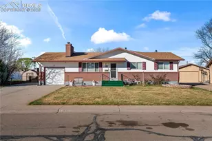 61 Radcliff Ln, Pueblo, CO 81005 - Photo 2