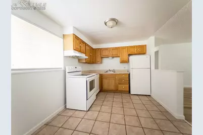 2136 Friendship Place, Colorado Springs, CO 80904 - Photo 4