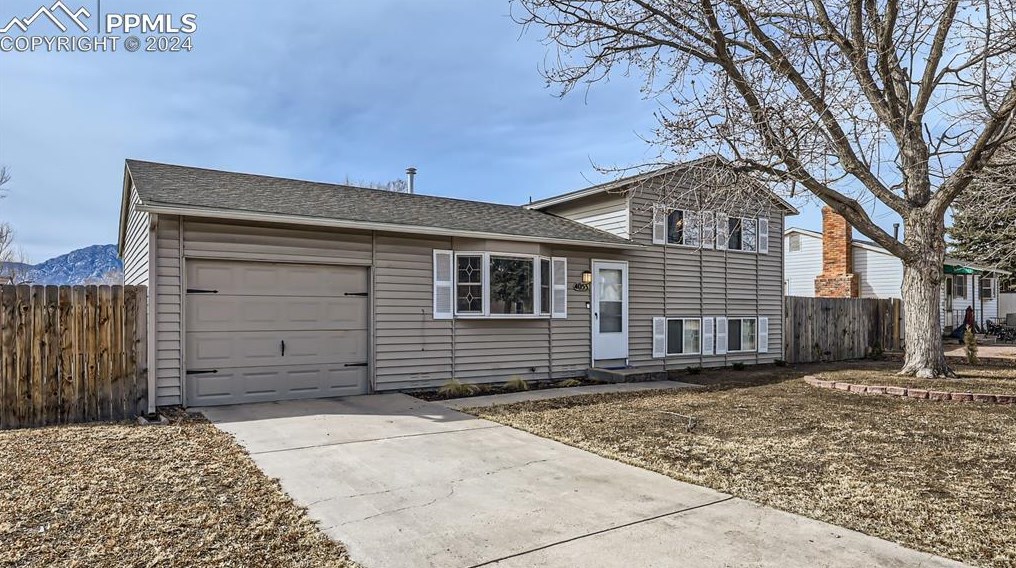 4053 Colony Hills Cir, Colorado Springs, CO 80916-3407