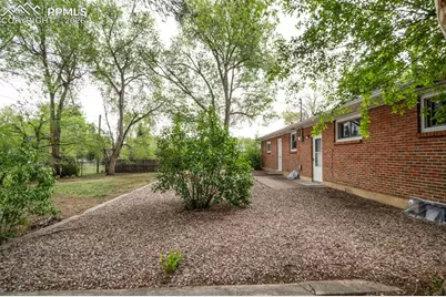 138 Rainbow Place, Colorado Springs, CO 80906 - Photo 8