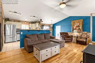 675 E McClave Dr, Pueblo, CO 81007 - Photo 2