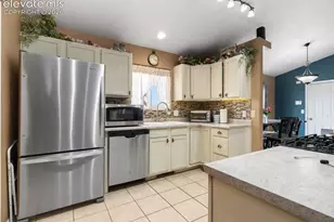 675 E McClave Dr, Pueblo, CO 81007 - Photo 10