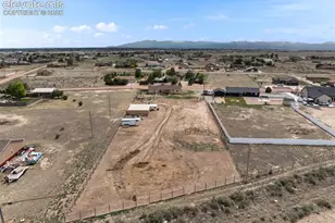 675 E McClave Dr, Pueblo, CO 81007 - Photo 32