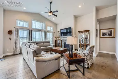 10394 Beckham Square, Peyton, CO 80831 - Photo 12