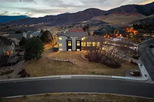 1915 Hunters Point Ln, Colorado Springs, CO 80919 - Photo 2