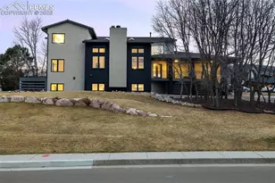 1915 Hunters Point Ln, Colorado Springs, CO 80919 - Photo 4