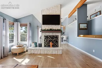 6945 Meadowwood Place, Colorado Springs, CO 80918 - Photo 6