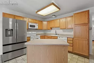 2637 Mesa Springs View, Colorado Springs, CO 80907 - Photo 2