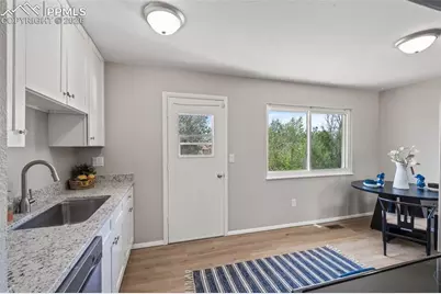2550 Gina Drive, Colorado Springs, CO 80916 - Photo 8