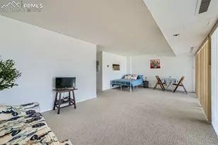 411 Lakewood Cir, Colorado Springs, CO 80910 - Photo 10