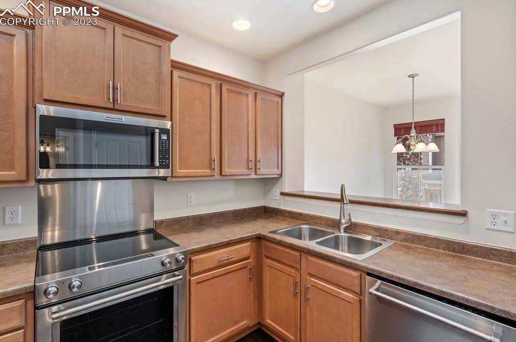 726 Vis Verde Hts, Woodmoor CO 80132-8645 exterior