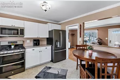 2305 N Logan Avenue, Colorado Springs, CO 80907 - Photo 8