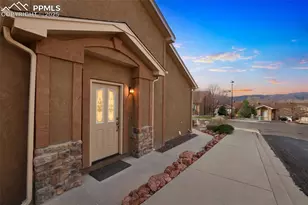 5831 New Crossings Point, Colorado Springs, CO 80918 - Photo 4