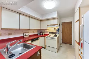 1229 Holland Park Blvd, Colorado Springs, CO 80907 - Photo 10