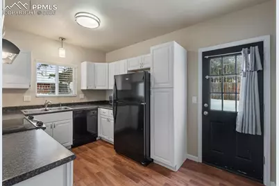 1060 Sundance Street, Woodland Park, CO 80863 - Photo 14