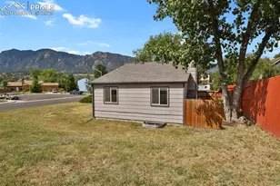 794 Crosstrail Dr, Colorado Springs, CO 80906 - Photo 16