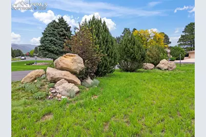 3161 Sunnybrook Lane, Colorado Springs, CO 80904 - Photo 18