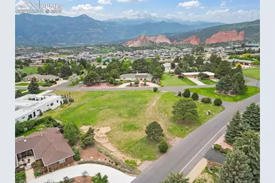 3161 Sunnybrook Lane, Colorado Springs, CO 80904 - Photo 2